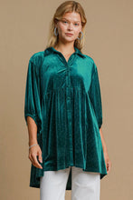 Load image into Gallery viewer, Polka Dot Collared Neck Button Up Shirt