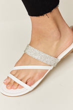 Load image into Gallery viewer, Rhinestone Strappy Flat Sandals