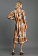 Load image into Gallery viewer, Printed Notched Midi Dress