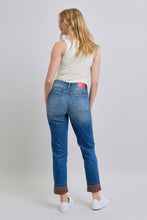 Load image into Gallery viewer, Judy Blue Plaid Print Cuff Straight Leg Jeans with Pockets