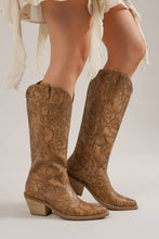Load image into Gallery viewer, Embossed Floral Point Toe Block Heel Boots