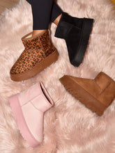 Load image into Gallery viewer, Thermal Furry Leopard Platform Booties