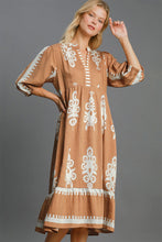 Load image into Gallery viewer, Printed Notched Midi Dress