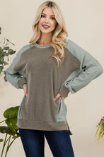Load image into Gallery viewer, High-Low Contrast Round Neck Sweatshirt