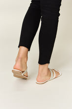 Load image into Gallery viewer, Rhinestone Strappy Flat Sandals