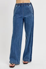 Load image into Gallery viewer, RISEN Elastic Waist Wide Leg Jeans Plus Size