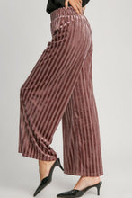 Load image into Gallery viewer, Elastic Waist Striped Wide Leg Velvet Pants