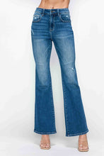 Load image into Gallery viewer, High Rise Bootcut Jeans with Pockets