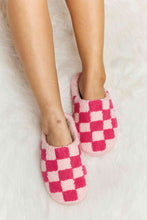 Load image into Gallery viewer, Checkered Print Plush Slide Slippers