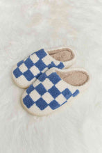 Load image into Gallery viewer, Checkered Print Plush Slide Slippers