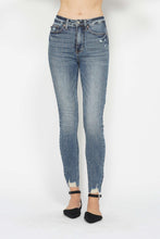 Load image into Gallery viewer, Judy Blue Tummy Control Vintage Wash Hem Destroy Skinny Jeans
