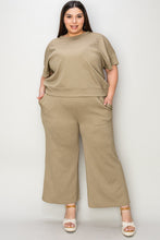 Load image into Gallery viewer, Texture Short Sleeve Top and Pants Set
