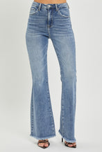 Load image into Gallery viewer, RISEN High Waist Raw Hem Flare Jeans
