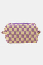 Load image into Gallery viewer, Checkered Pattern Knitted Cosmetic Pouch
