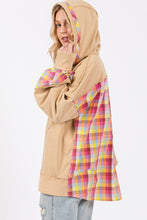 Load image into Gallery viewer, Plaid Print Washed Hoodie
