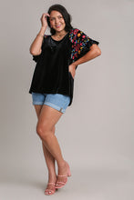 Load image into Gallery viewer, Velvet Embroidery Short Sleeve Blouse
