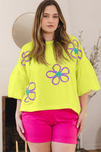 Load image into Gallery viewer, Flower Embroidery Detail T-Shirt
