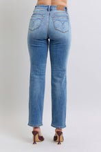 Load image into Gallery viewer, Judy Blue Run Vintage Wash Thermal Straight Jeans
