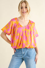 Load image into Gallery viewer, Printed Satin Bubble Hem Top
