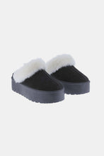 Load image into Gallery viewer, Thick Bottom Fur Trim Snow Slippers
