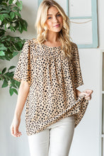 Load image into Gallery viewer, Animal Print Flutter Sleeve Blouse
