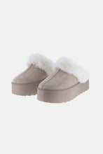 Load image into Gallery viewer, Thick Bottom Fur Trim Snow Slippers
