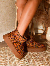 Load image into Gallery viewer, Thermal Furry Leopard Platform Booties
