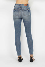 Load image into Gallery viewer, Judy Blue Tummy Control Vintage Wash Hem Destroy Skinny Jeans
