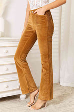 Load image into Gallery viewer, Judy Blue Mid Rise Corduroy Pants
