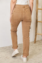 Load image into Gallery viewer, Risen High Waist Straight Jeans with Pockets
