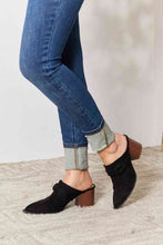 Load image into Gallery viewer, Pointed-Toe Braided Trim Mules
