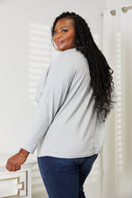 Load image into Gallery viewer, Seam Detail Round Neck Long Sleeve Top
