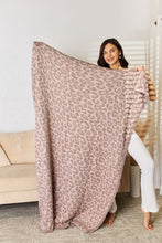 Load image into Gallery viewer, Leopard Decorative Throw Blanket
