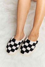 Load image into Gallery viewer, Checkered Print Plush Slide Slippers
