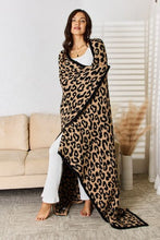 Load image into Gallery viewer, Leopard Decorative Throw Blanket
