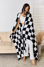 Load image into Gallery viewer, Checkered Decorative Throw Blanket
