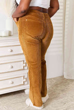 Load image into Gallery viewer, Judy Blue Mid Rise Corduroy Pants
