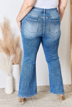 Load image into Gallery viewer, RISEN High Rise Ankle Flare Jeans
